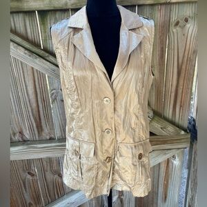 TravelSmith Shimmering Champagne Crinkle Safari Vest Shiny New w/o Tag Size M